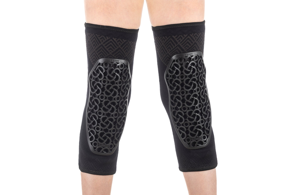 Youth FLOW Knee Protector
